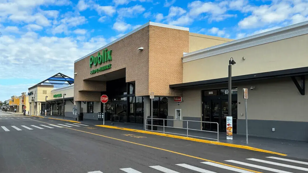 3795-3895 Tamiami Trail E